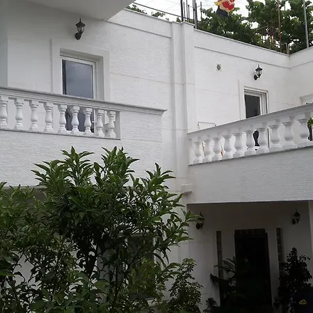 Vila Violeta *