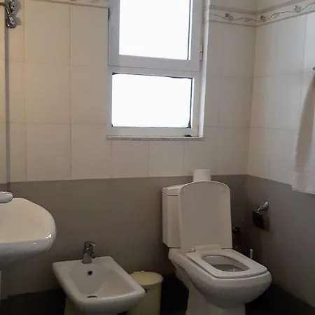 Vila Violeta Saranda