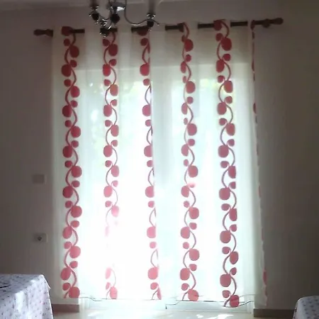 Vila Violeta * Sarande
